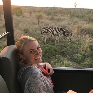 Meet your Posher, Kayla